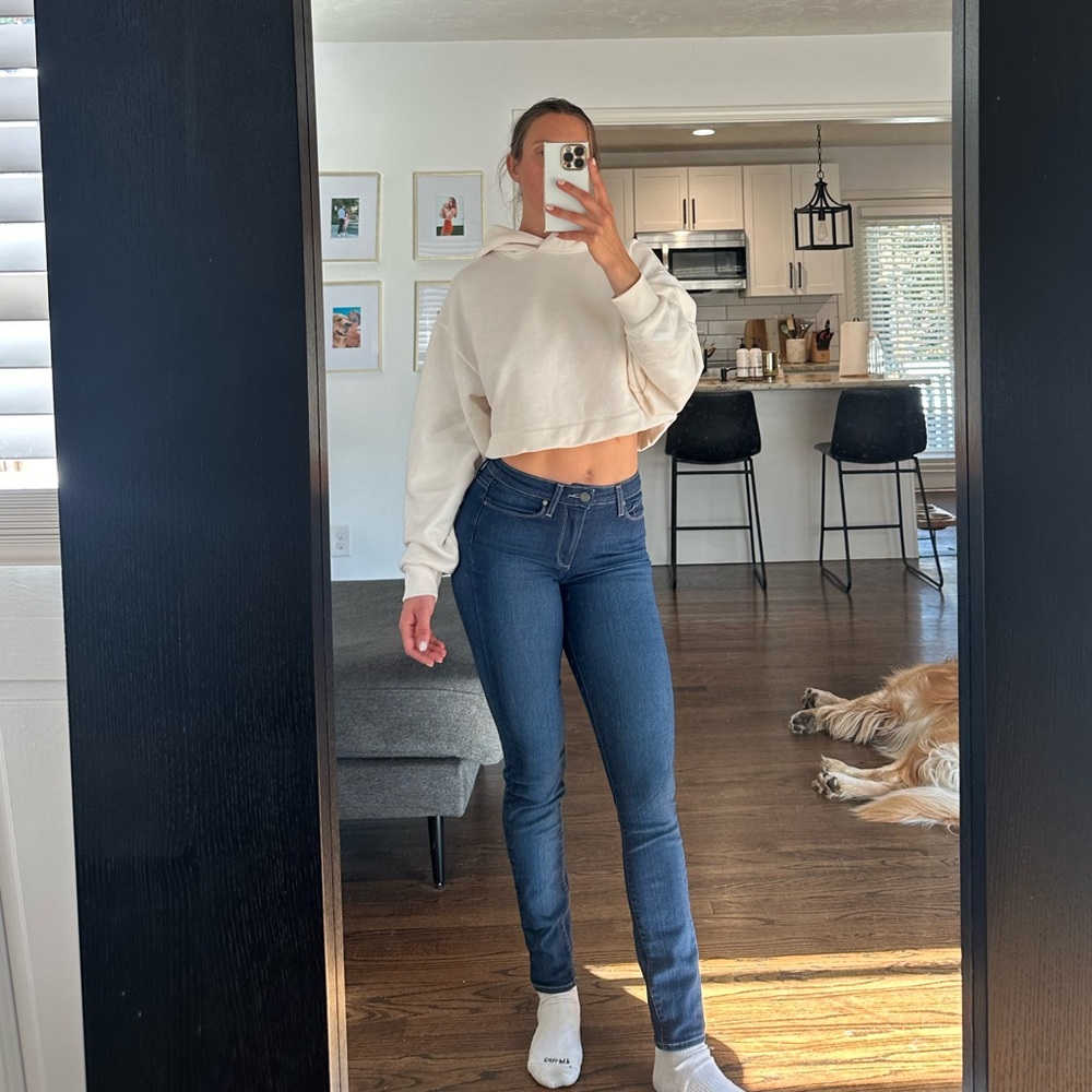 Paige skinny jeans size 26 dark wash